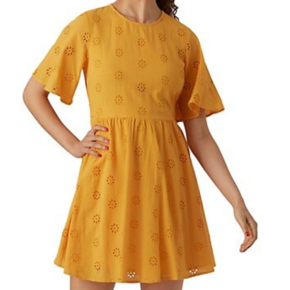 NWT: Vero Moda Maja Eyelet Smocked Dress | M - Picture 1 of 7